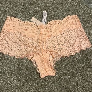 NWT Victoria’s Secret pink lace hip hugger panty size small vintage